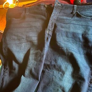 Blue jeans never worn in perfect condition